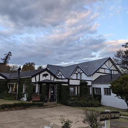 The Historic Hogsback Inn Екстериор снимка