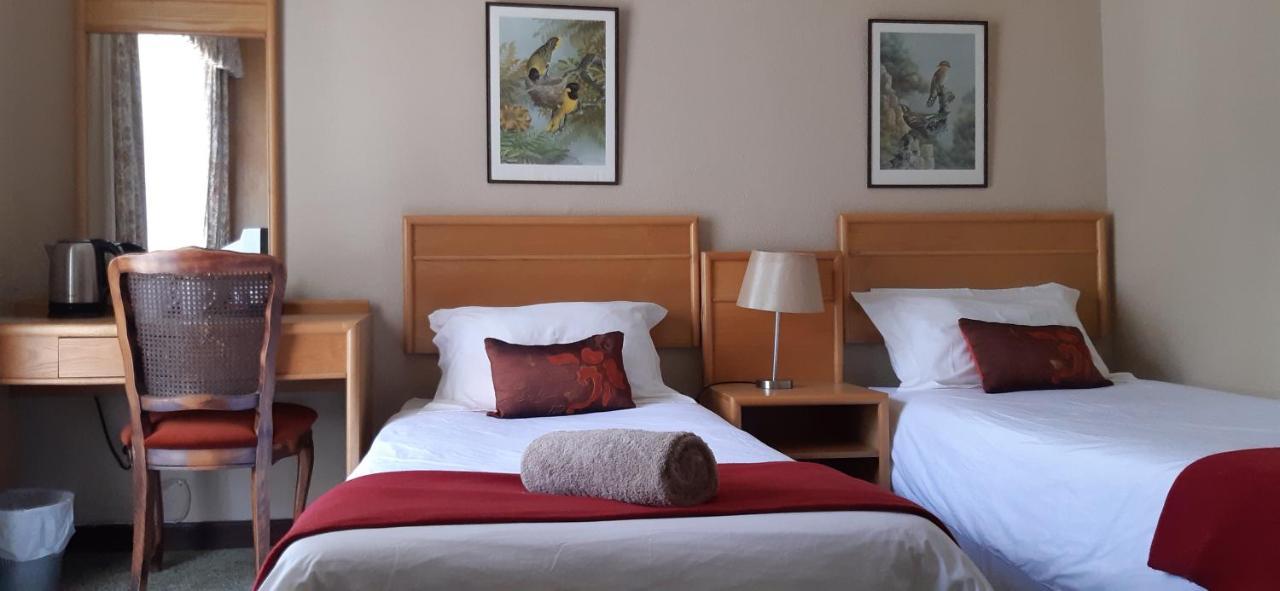 The Historic Hogsback Inn Екстериор снимка