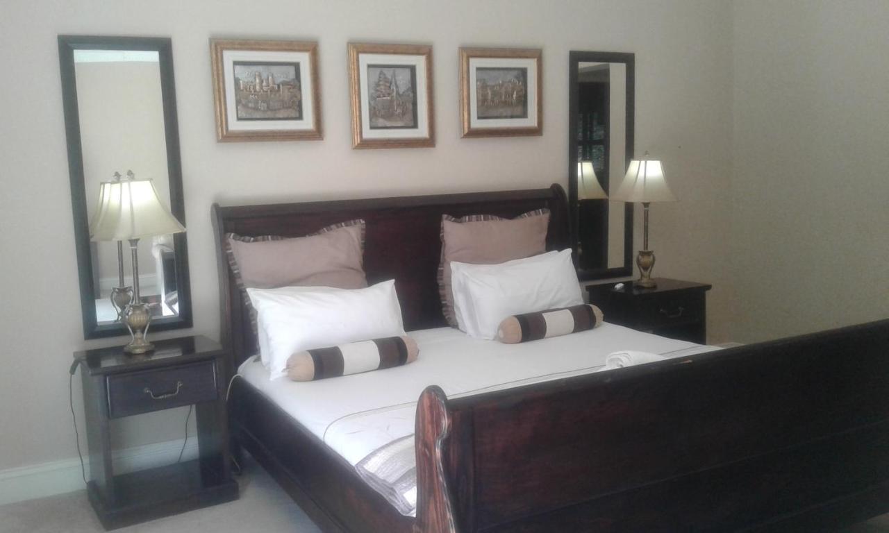 The Historic Hogsback Inn Екстериор снимка