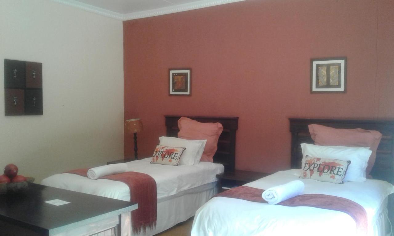 The Historic Hogsback Inn Екстериор снимка