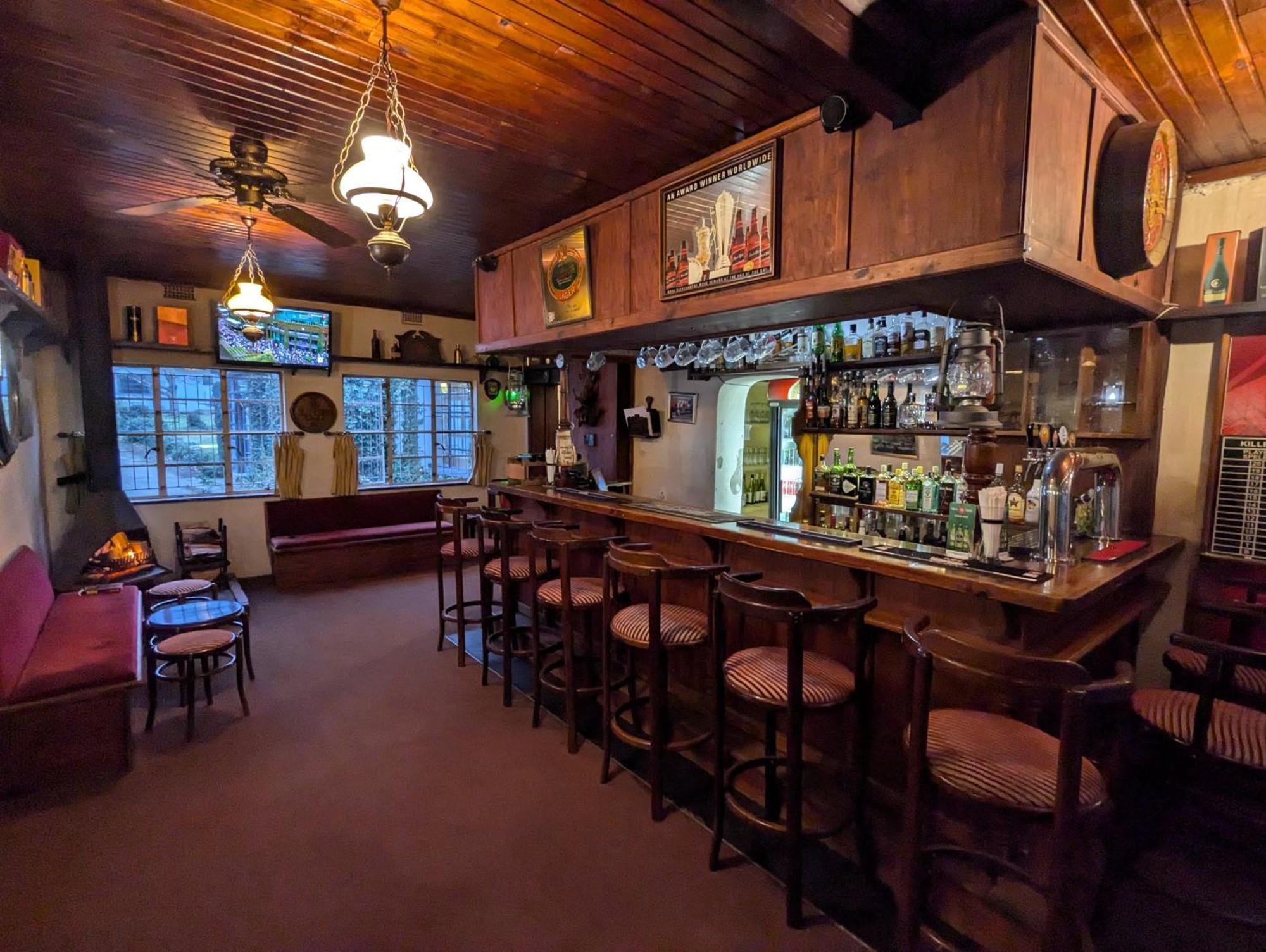 The Historic Hogsback Inn Екстериор снимка